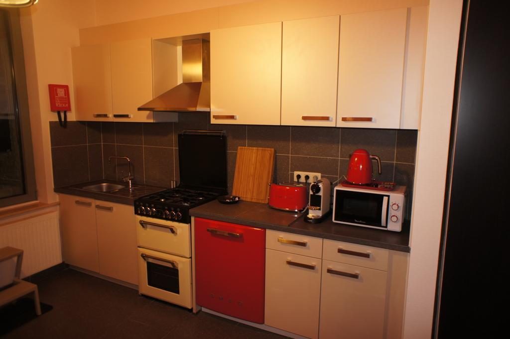 J And R Brussels City Apartment Exterior foto