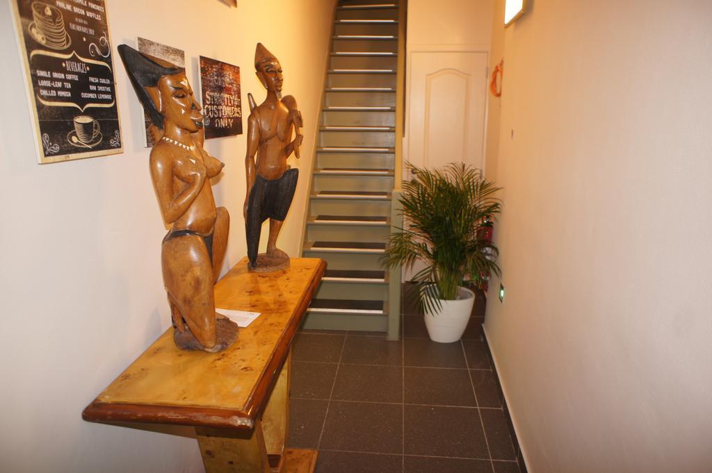 J And R Brussels City Apartment Exterior foto